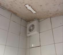 Signs you need a new bathroom extractor fan: Advice from your local electrician in Chigwell 