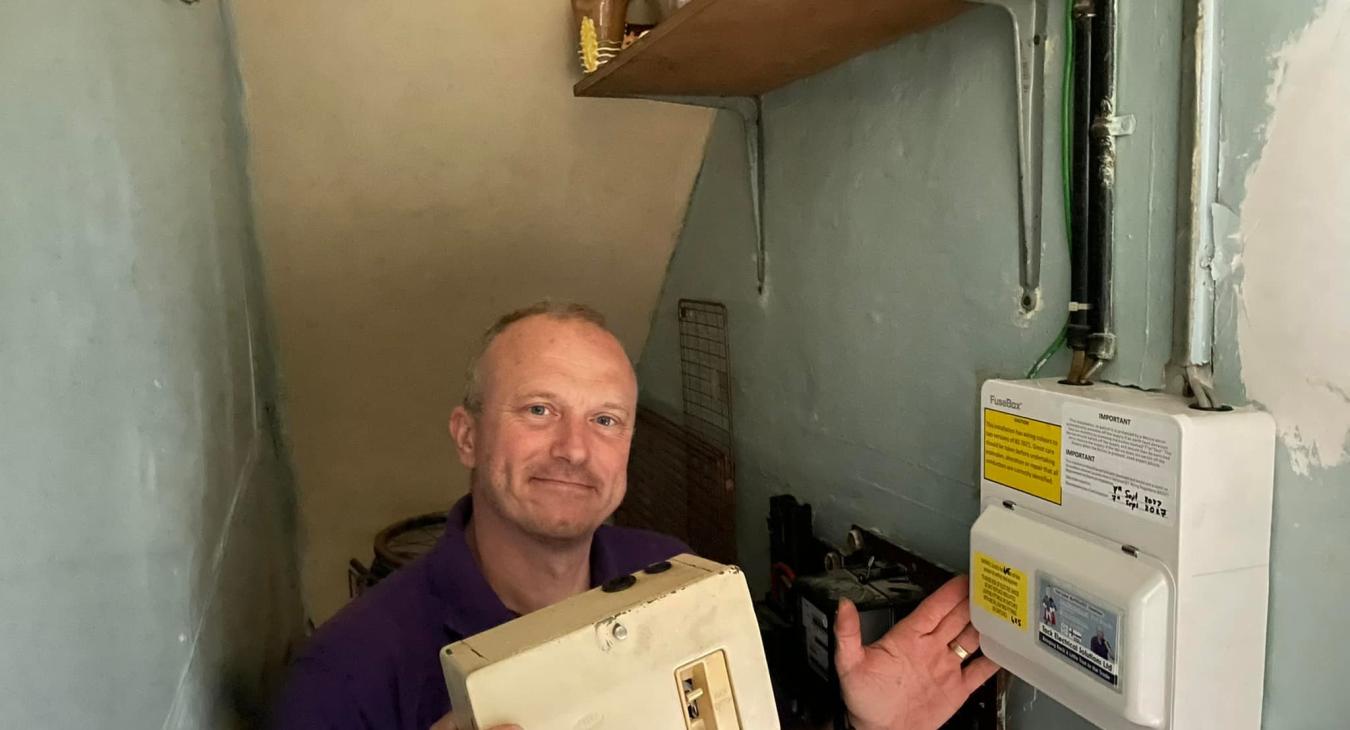 Signs You Need a Rewire - Advice From Your Local Electrician in Loughton