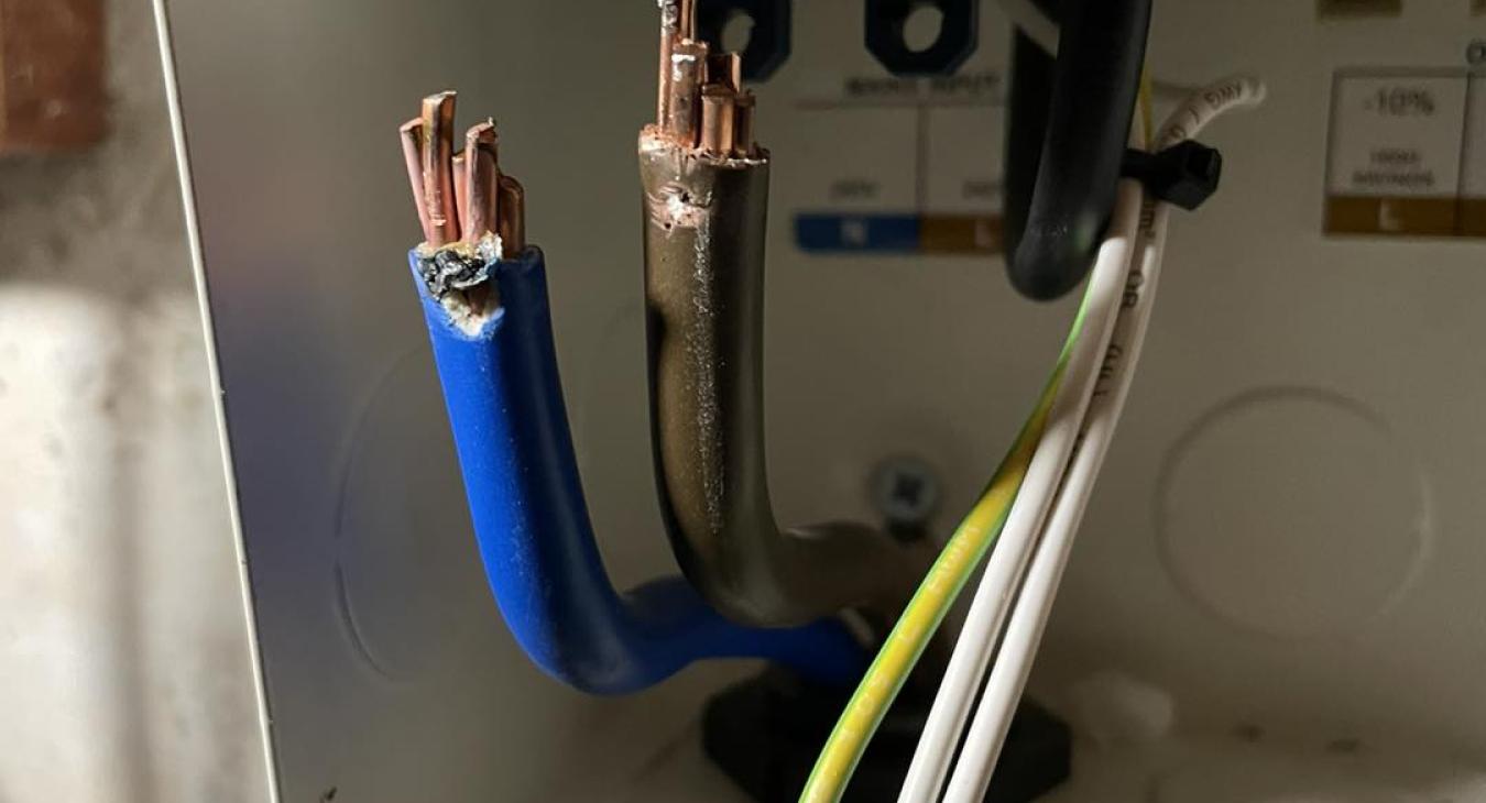 Fault Finding Electrician